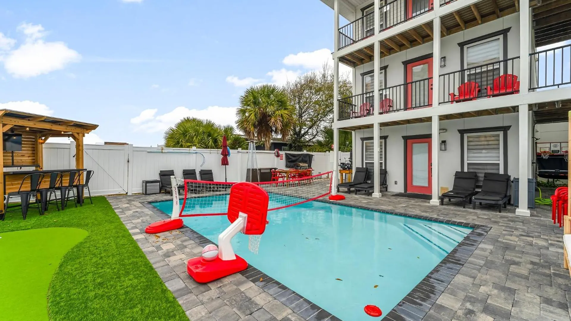 Juicy Vibes Pool Golf Grill Bar Games Near Beach Panama City Beach